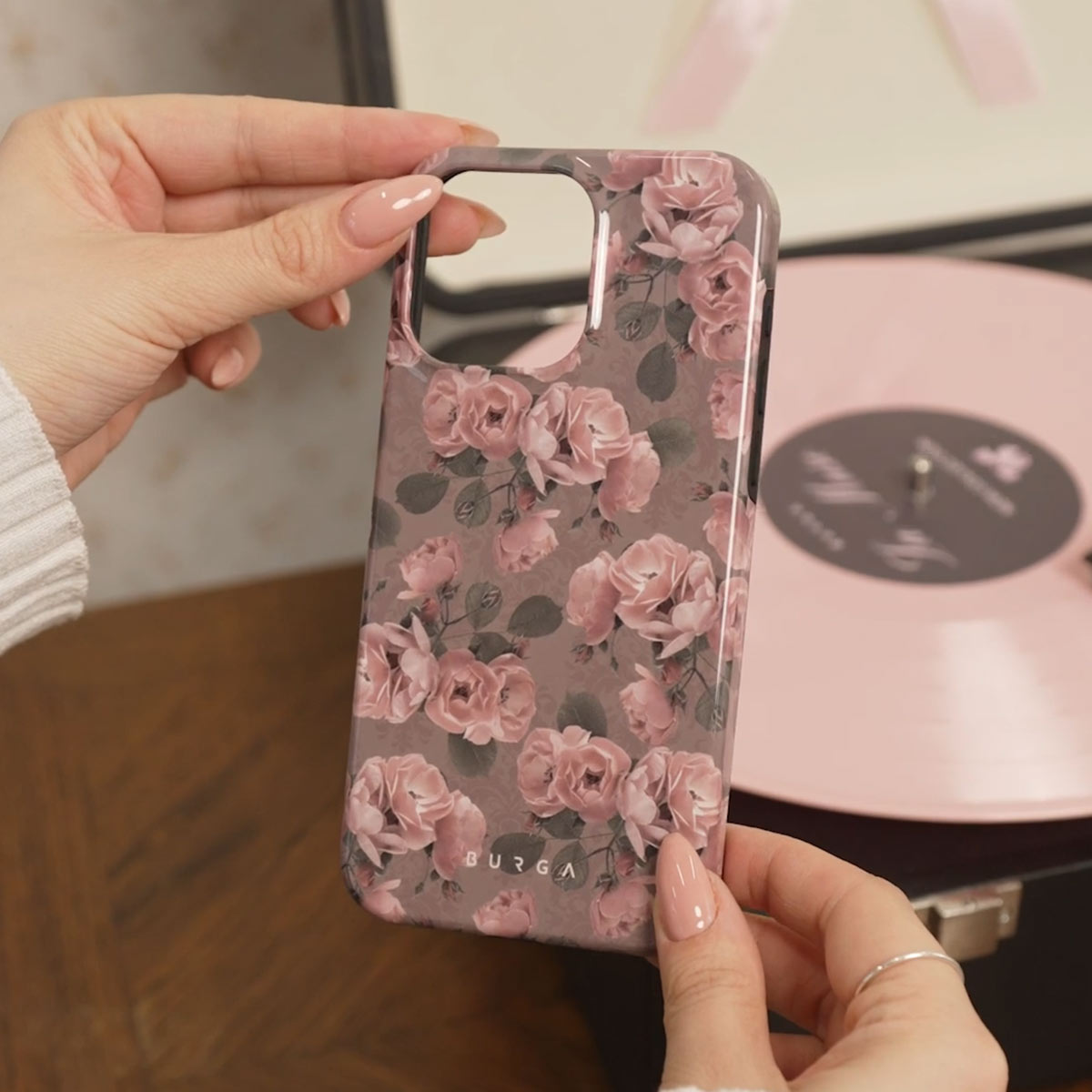 Vintage Glamour - Xiaomi 17 Ultra Case
